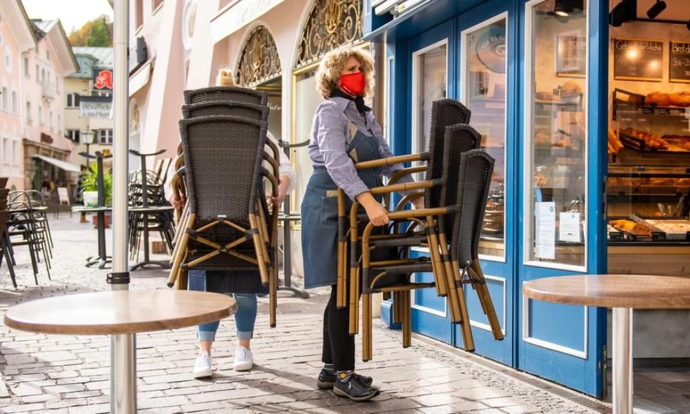 Bild: Καθολικό lockdown σε όλη τη χώρα ετοιμάζει η Μέρκελ